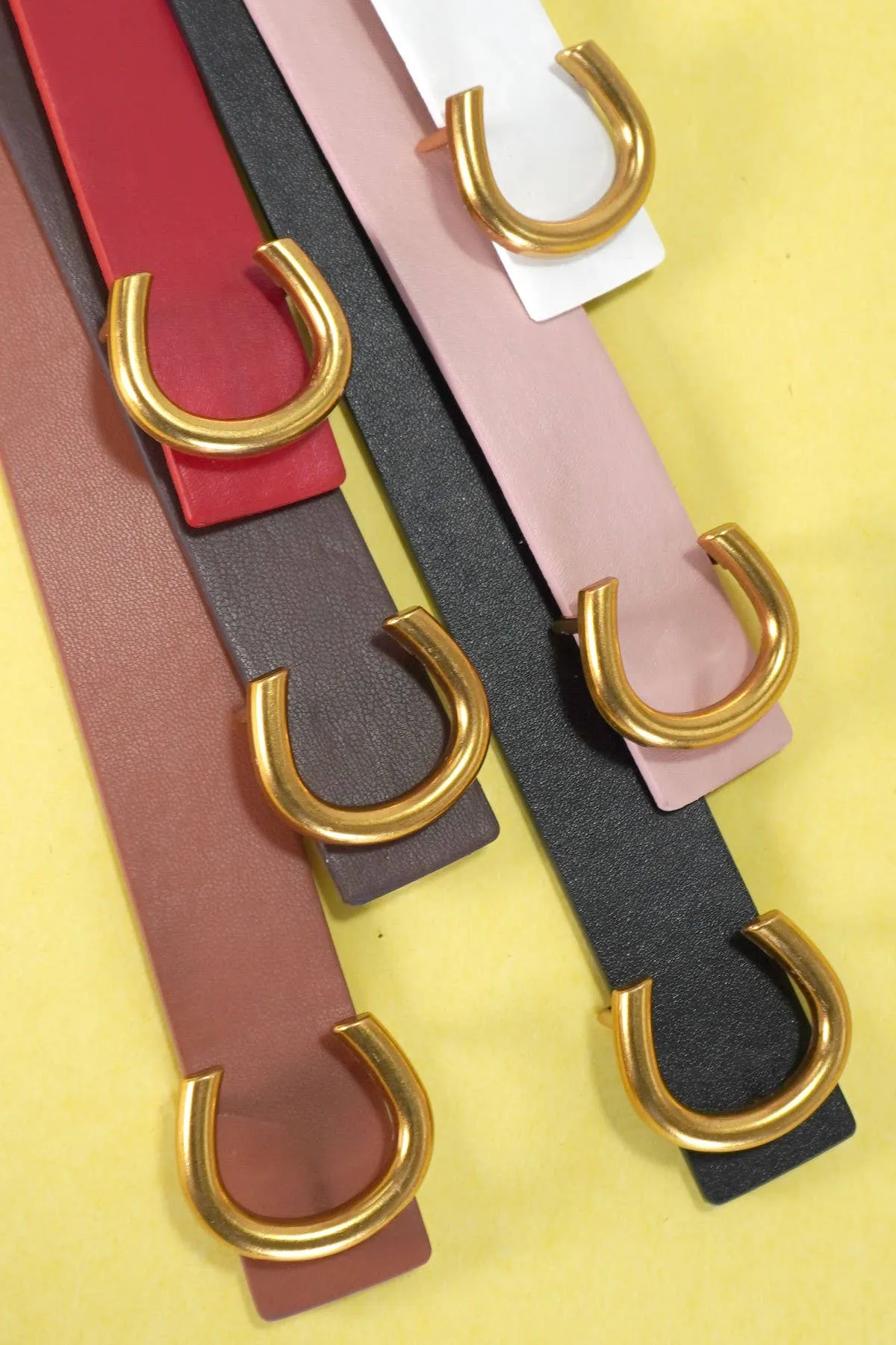 FAUX LEATHER GOLD HORSESHOE BELTS | 40BT642: Red