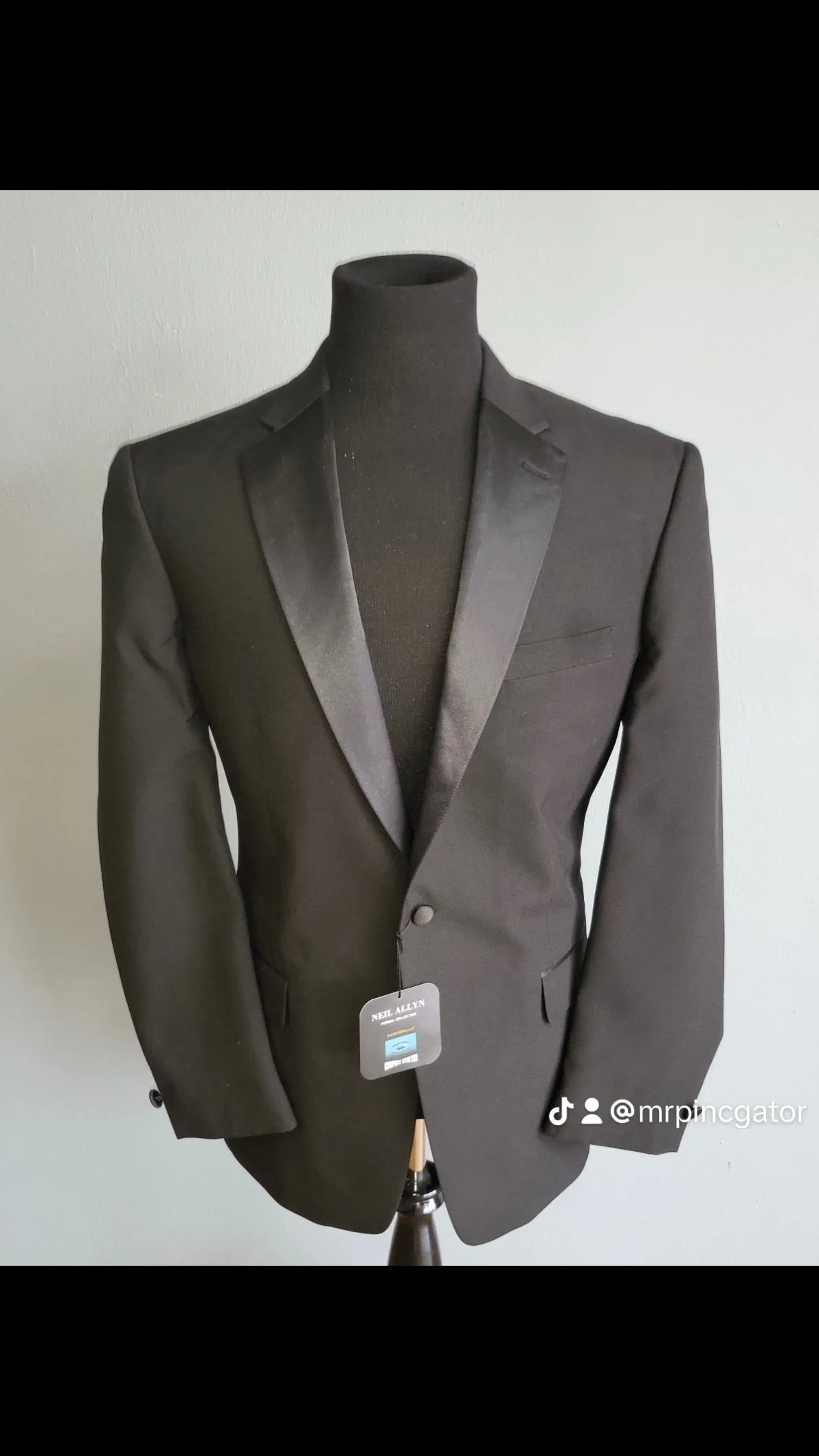 Lamplighter New Tuxedo Jacket