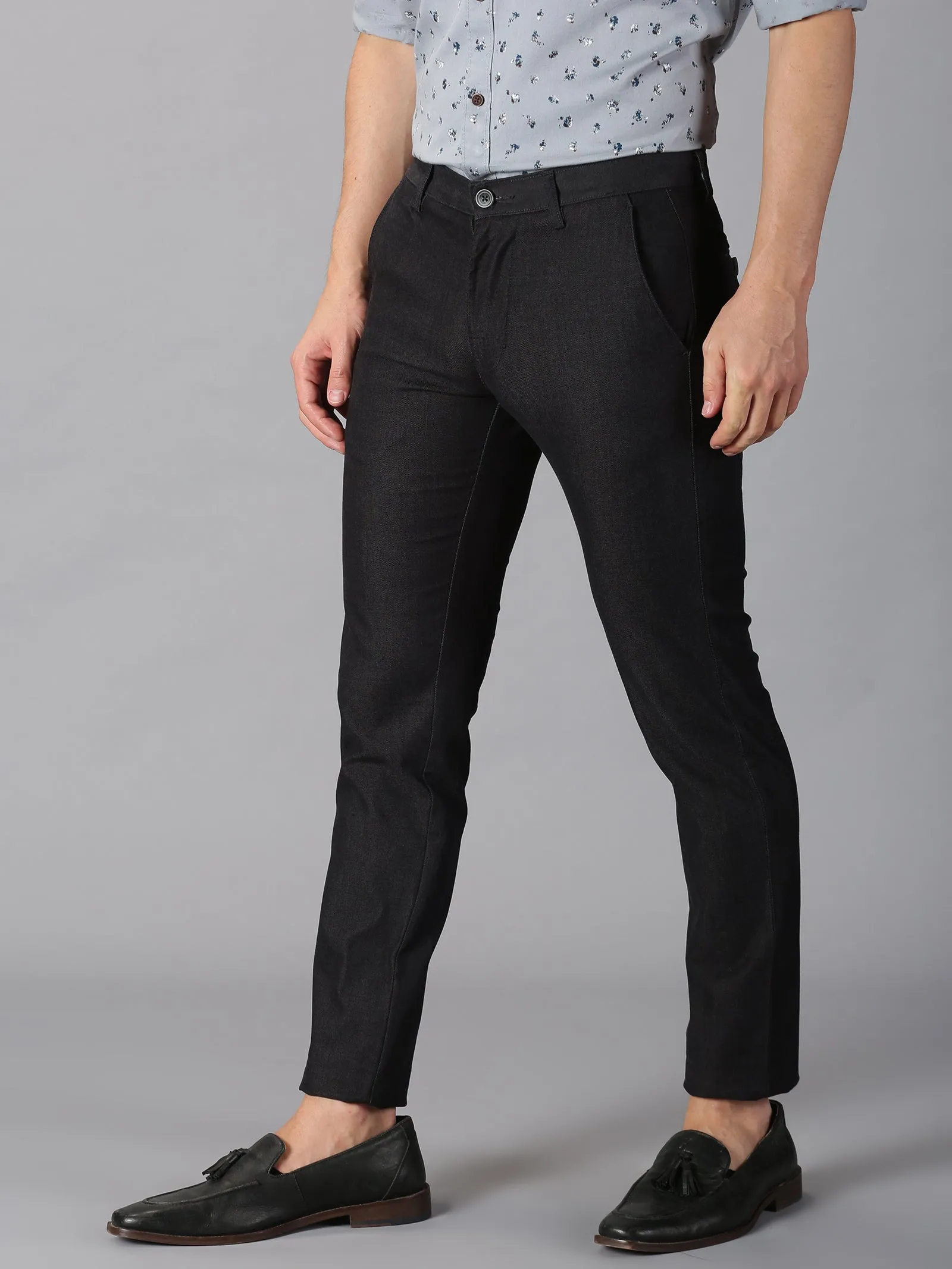 MEN BLACK SOLID SLIM FIT TROUSER