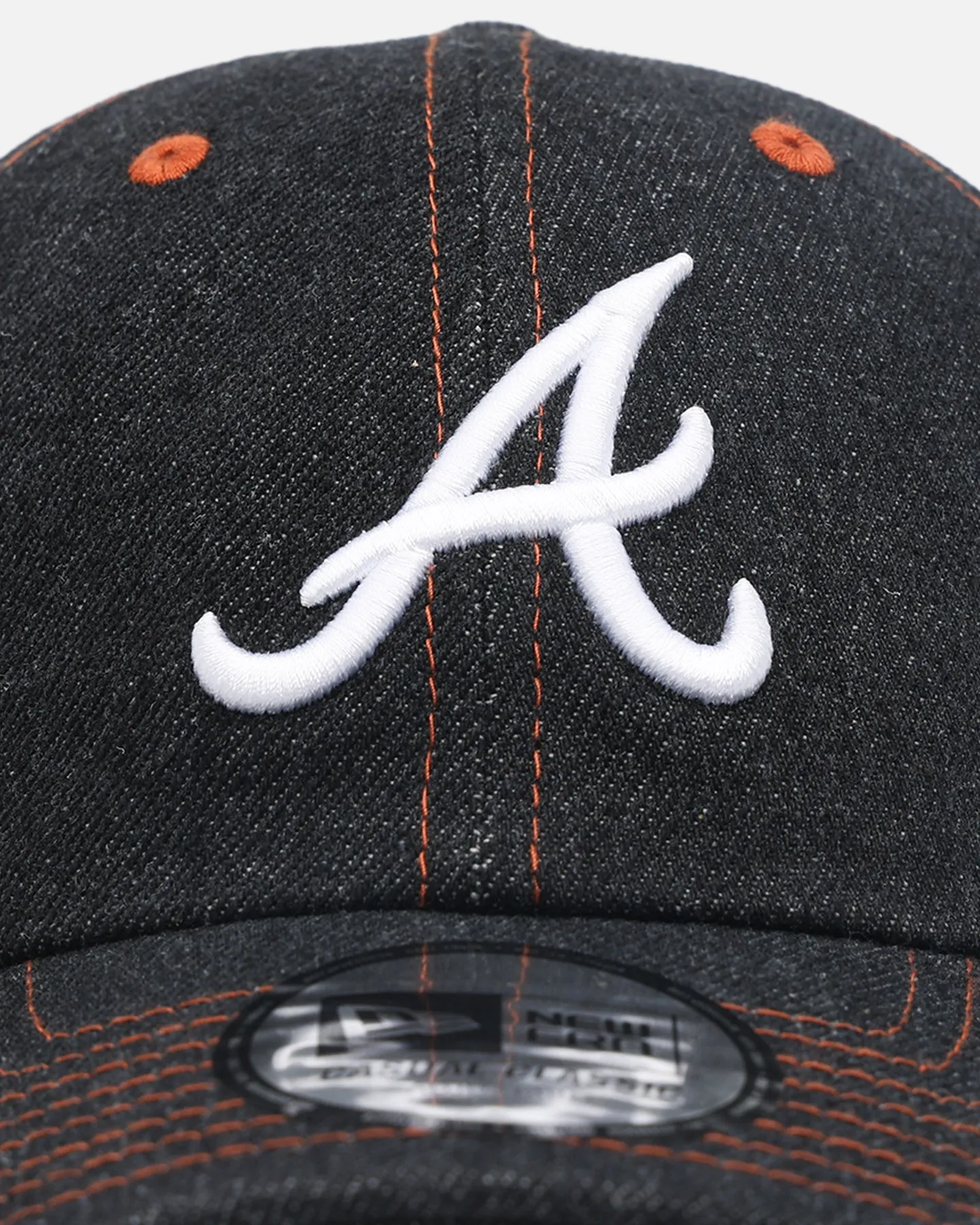 New Era Atlanta Braves "Black Denim" Classic Casual Strapback Black Denim/Rust Contrast