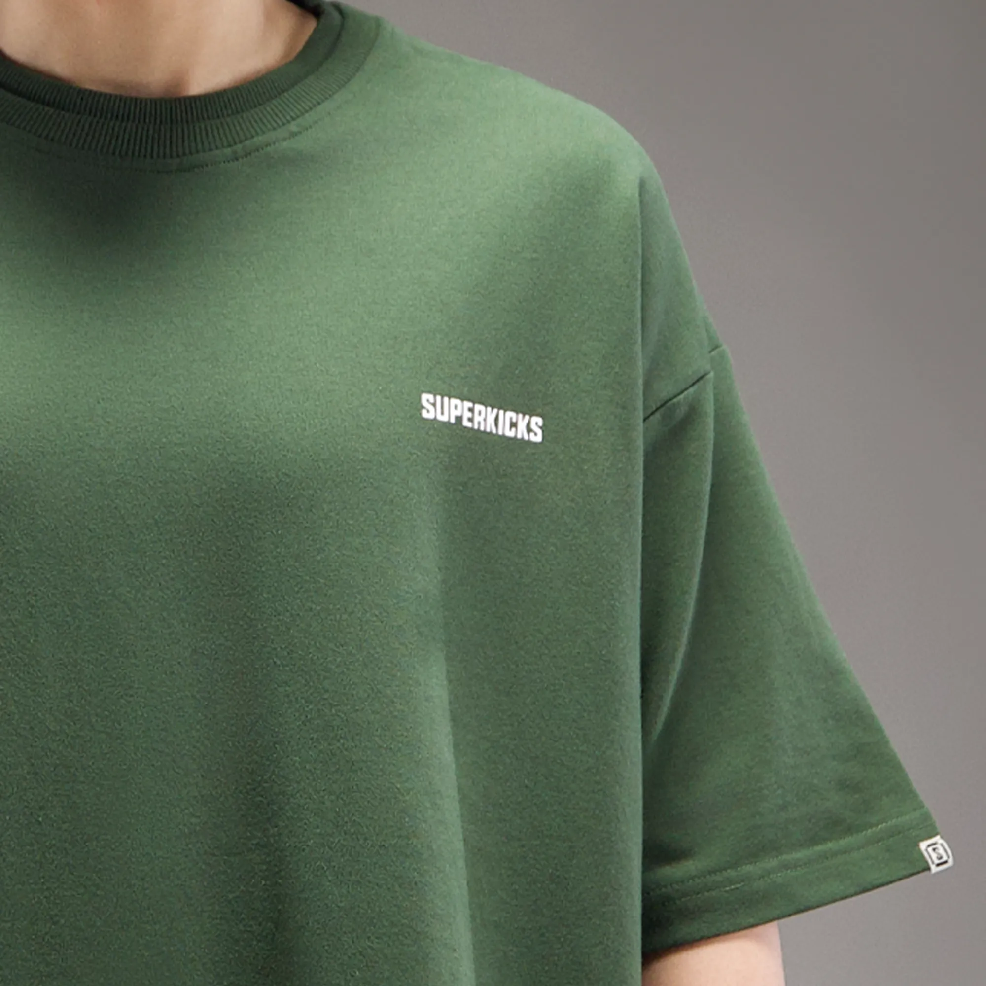 Superkicks | CORE 3.0 UNISEX T-SHIRT { GREEN